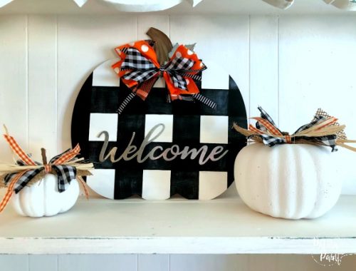 Buffalo check pumpkin