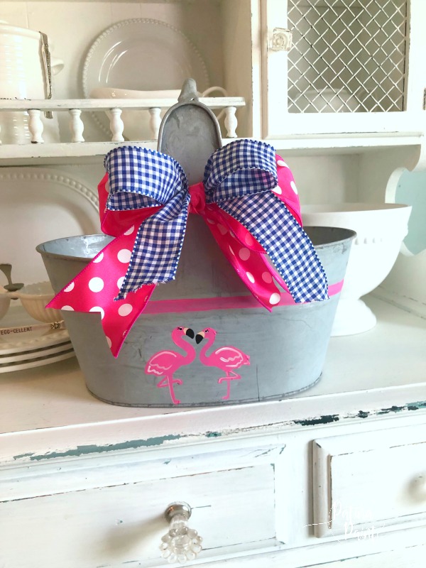Flamingo pail